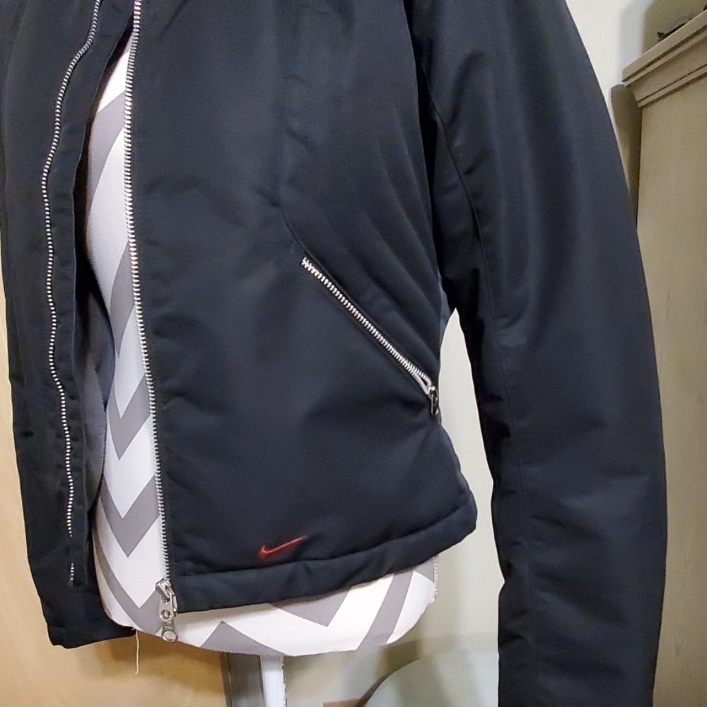 Jacket - Picture 2 of 8